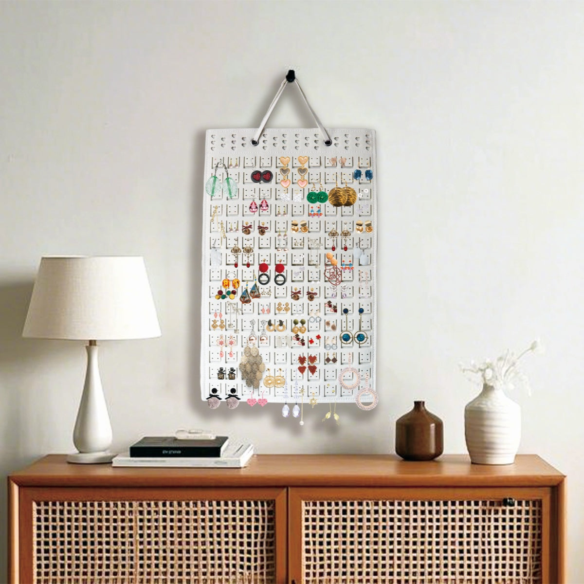 Feltor Hanging Earring Organizer Holde - Compact Earring Display for 300 Pairs, Soft Felt Material, Space-Saving Earring Hanger Hanging Organizer for Women, Girls - 1 Pack